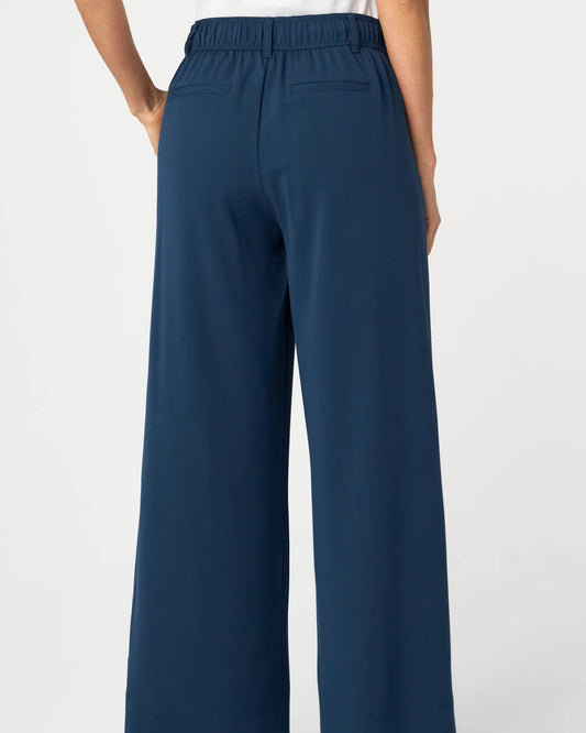 Liverpool High Rise Pleated Wide Leg Trouser | Oxford Navy