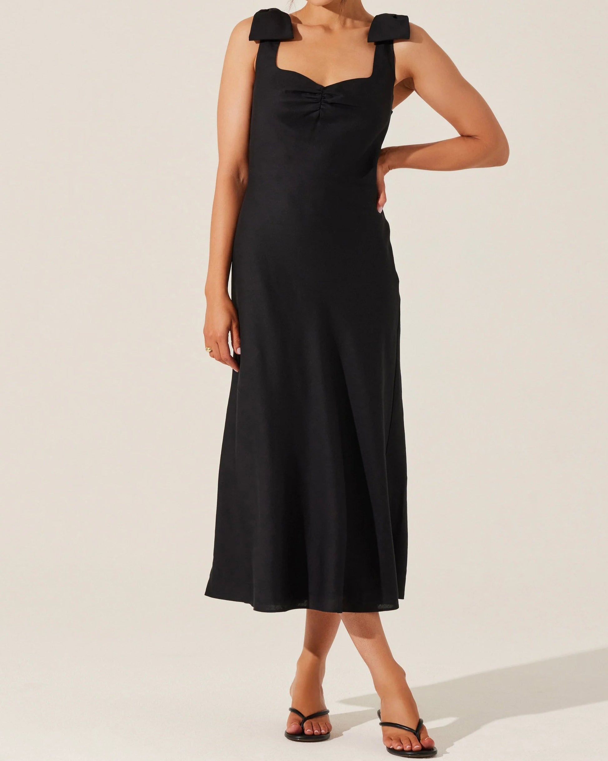 ASTR Kateleya Bow Detail Midi Dress Narcissus Gainesville ASTR Kateleya Bow Detail Midi Dress Narcissus Gainesville