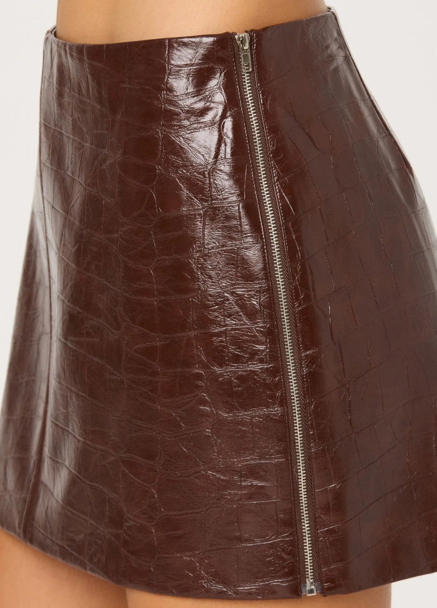 ASTR Savana Faux Croc Leather Skirt | Brown