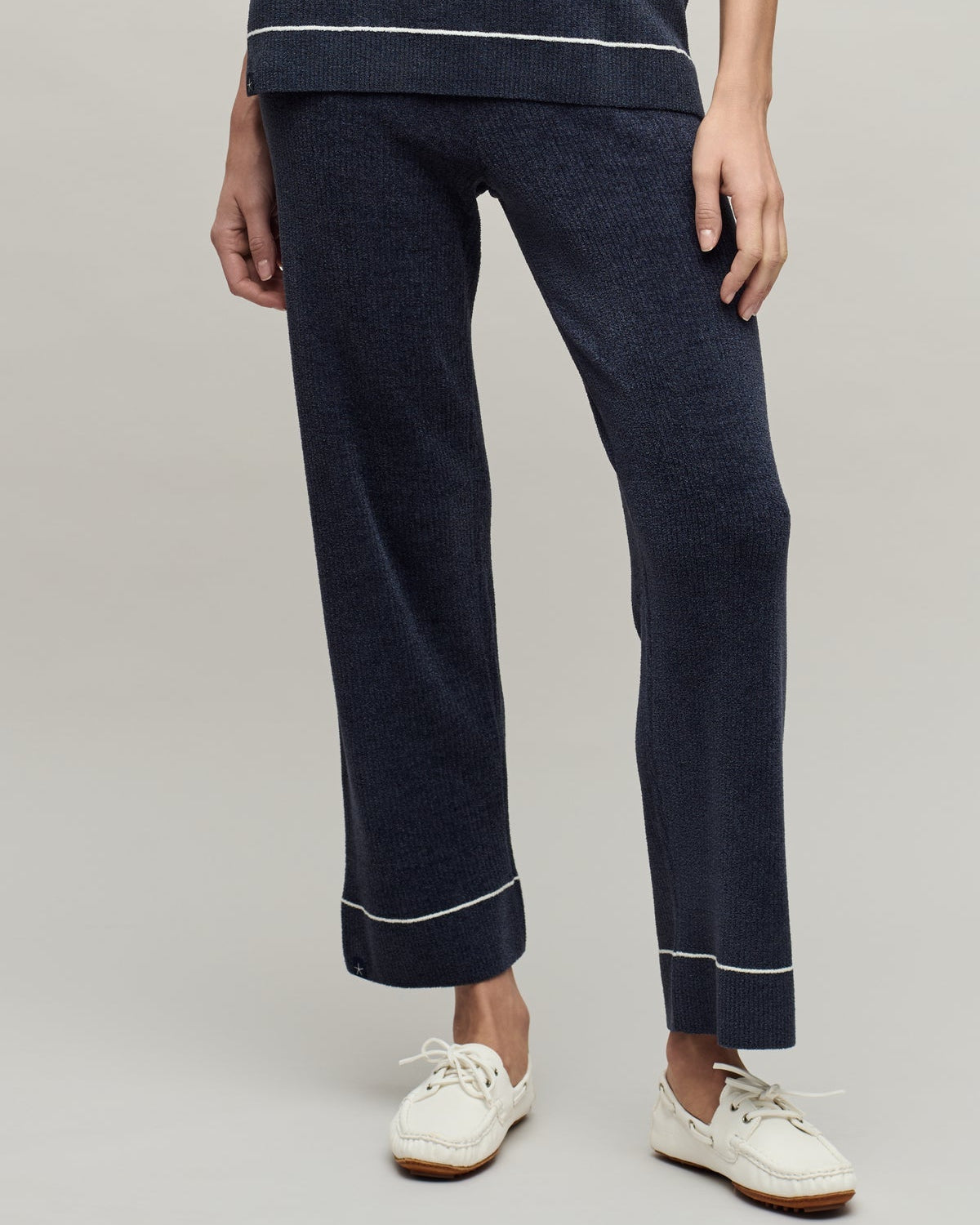 Barefoot Dreams Contrast Stripe Rib Ankle Pant | Indigo/Pearl
