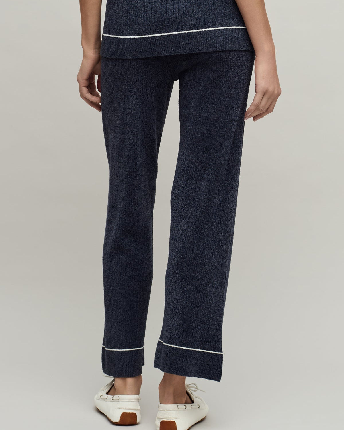 Barefoot Dreams Contrast Stripe Rib Ankle Pant | Indigo/Pearl